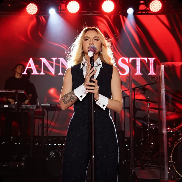 ANNA ASTI